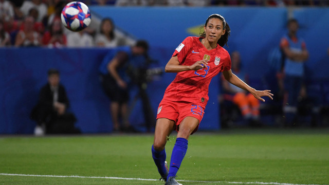 Christen Press, pesepak bola wanita asal Amerika Serikat.  Foto: Jean-Pierre Clatot / AFP