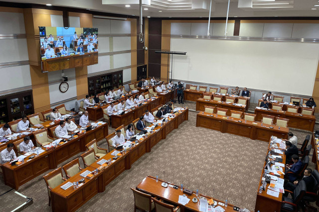 Komisi III DPR RI rapat kerja bersama Menteri Hukum dan HAM RI, Rabu (12/6/2024). Foto: Fadhil Pramudya/kumparan