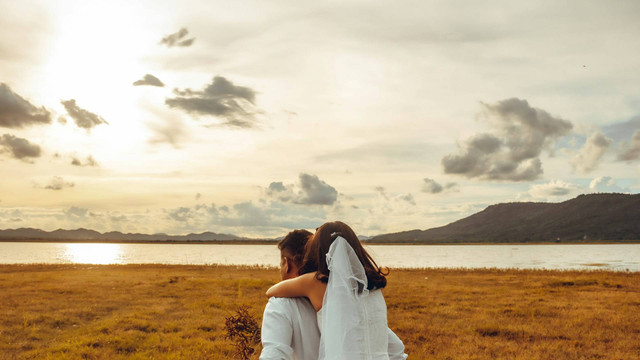 Ilustrasi tips fotografi prewedding. Sumber foto: Unsplash