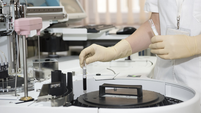 https://pixabay.com/id/photos/laboratorium-tabung-563423/