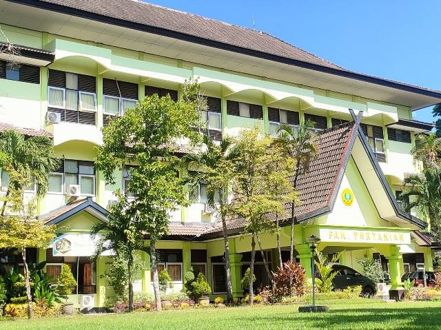 Fakultas Pertanian Universitas Mataram. Foto : Lalu Rosmawan