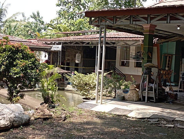 Kondisi rumah di Klapanunggal Bogor yang menjadi lokasi ledakan Potassium Chloride. Foto: Dok. kumparan