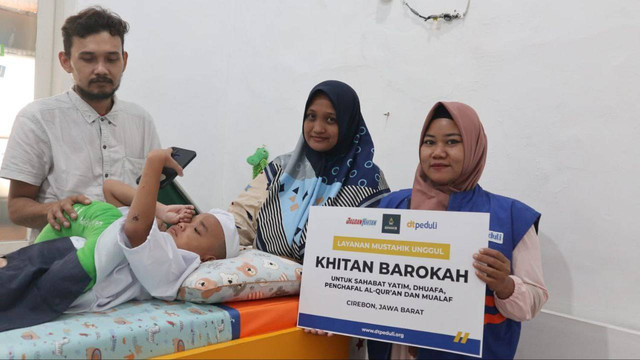 Klinik Jagoan Khitan bersama DT Peduli Cirebon Gelar Khitan Gratis di Cirebon