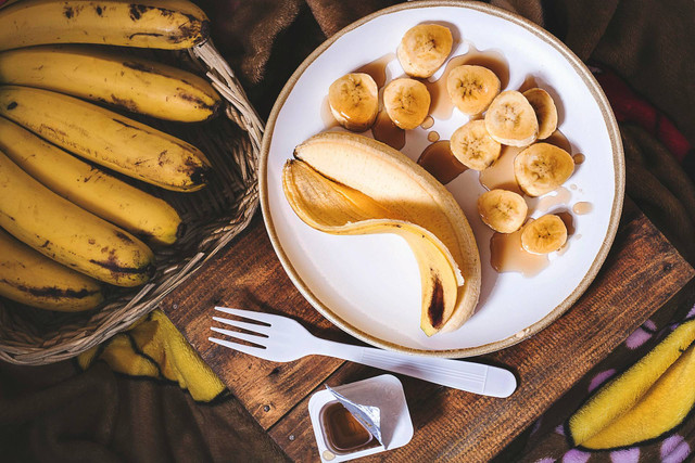 Pisang Bakar Enak di Bandung. Foto hanya ilustrasi, bukan tempat sebenarnya. Sumber: Unsplash/Eiliv Aceron