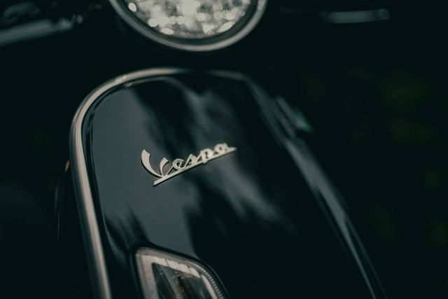 Ilustrasi Vespa matic. Foto: Unsplash