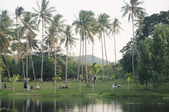 Telaga Sunyi Purwokerto (Foto hanya ilustrasi, bukan tempat sebenarnya) Sumber: unsplash.com/ M. Zakiyuddin Munziri