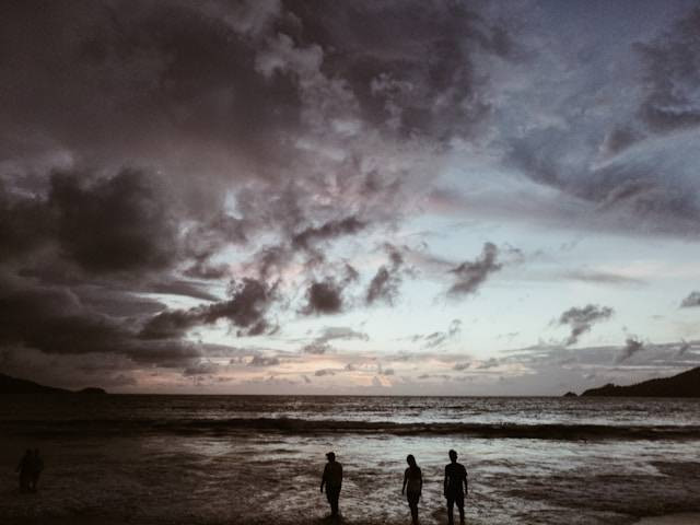 Patong Beach Phuket. Sumber: Unsplash/Xavier Teo