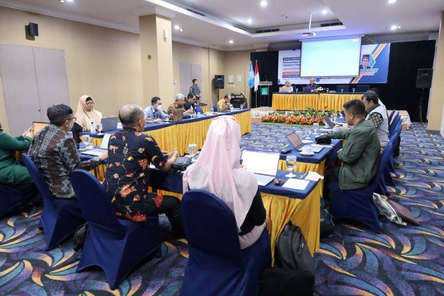 Diskusi FGD Penyusunan Panduan Kurikulum Outcome-Based Education (OBE) berbasis Capstone Project. Sumber : Dokumentasi Humas UNIMUS 2024