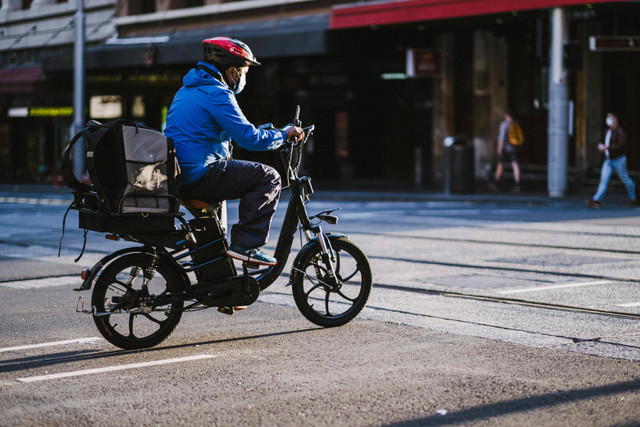 Foto Hanya Ilustrasi:  Apakah Sepeda Listrik Boleh Kena Hujan? Sumber: Kate Trifo/Pexels.com