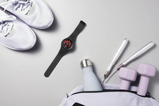 Ilustrasi smartwatch terbaik untuk olahraga, Samsung Galaxy Watch 5 series. Foto: Samsung