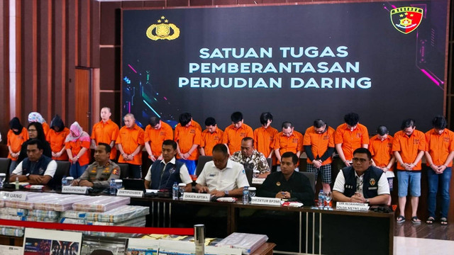 Jumpa pers pengungkapan kasus judi online di Bareskrim Polri, Jakarta, Jumat (21/6/2024). Foto: Jonathan Devin/kumparan