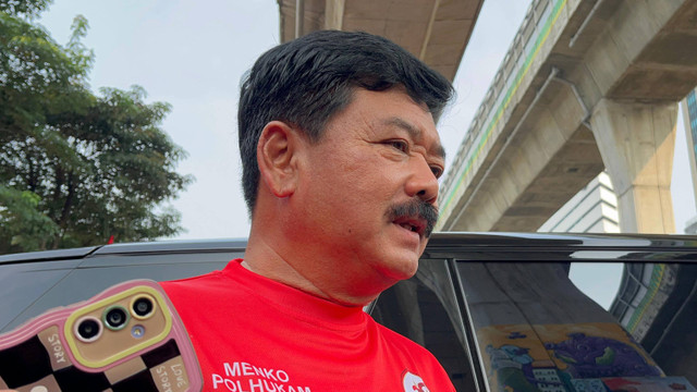 Menteri Koordinator Bidang Politik, Hukum, dan Keamanan (Menkopolhukam) Hadi Tjahjanto di Lapangan Bhayangkara, Jakarta Selatan, Sabtu (22/6). Foto: Hedi/kumparan