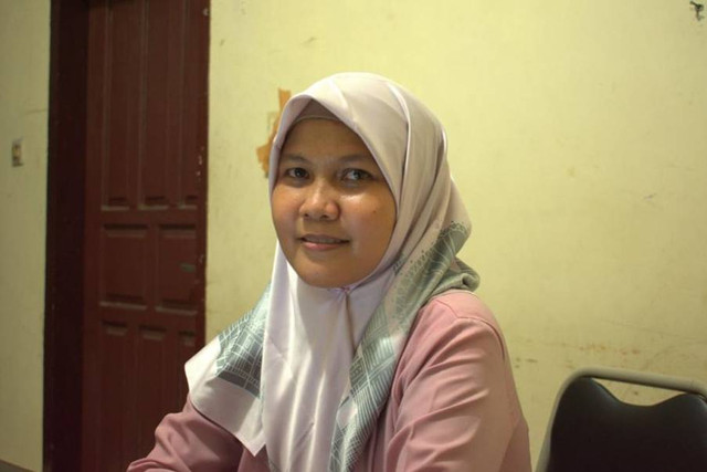 Direktur LBH Padang, Indira Suryani.
 Foto: kumparan