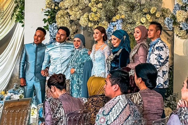 El rumi di acara lamaran Thariq Halilintar dan Aaliyah Massaid. Foto: Instagram/@elelrumi 