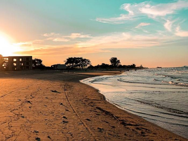 Pantai Sodong (Foto hanya ilustrasi, bukan tempat sebenarnya) Sumber: unsplash.com/ A. Zakaria