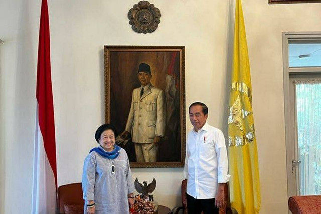 Presiden Joko Widodo bertemu Megawati Soekarnoputri di Batutulis. (dok. PDIP)