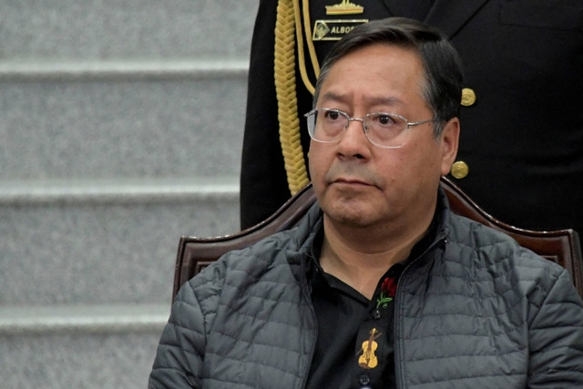 Presiden Bolivia Luis Arce menunjuk panglima militer baru di tengah upaya kudeta, di istana pemerintah di La Paz, Bolivia 26 Juni 2024. Foto: REUTERS/Josue Cortez