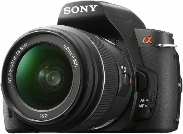 Ilustrasi kamera DSLR 3 jutaan, Sony A390. Foto: Sony 