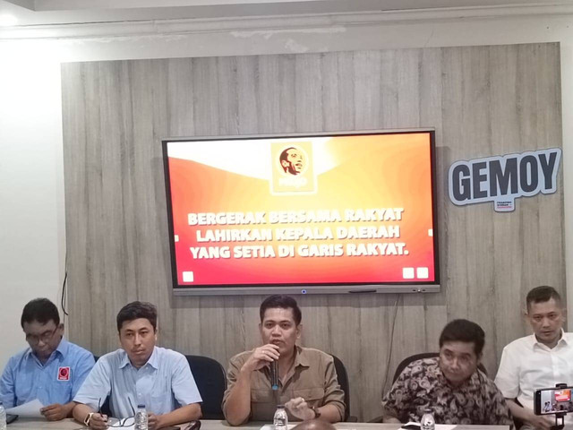 Konferensi pers pengurus DPP Projo di Kantor DPP Projo, Jakarta Selatan, Jumat (28/6). Foto: Zamachsyari/kumparan
