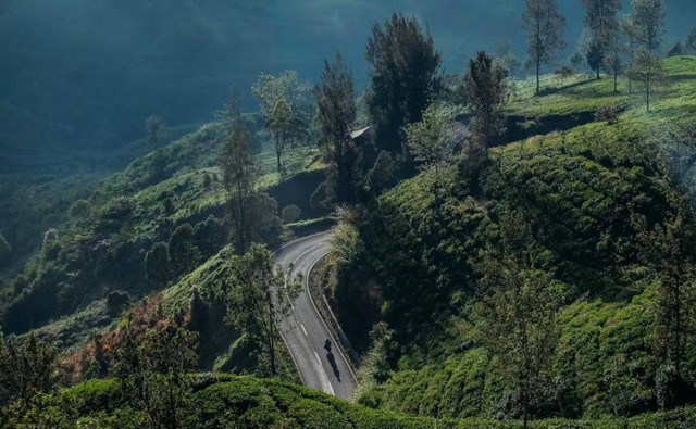 Yogya - Pangalengan berapa jam. Foto hanyalah ilustrasi bukan tempat sebenarnya. Sumber: Unsplash/Aldri Suganda