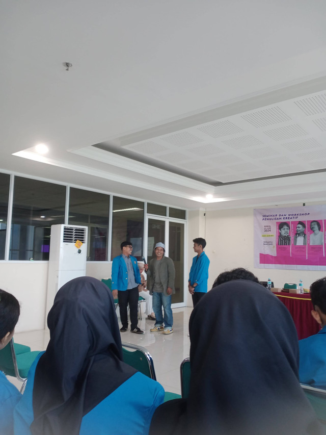 Foto pribadi : seminar Universitas Pamulang