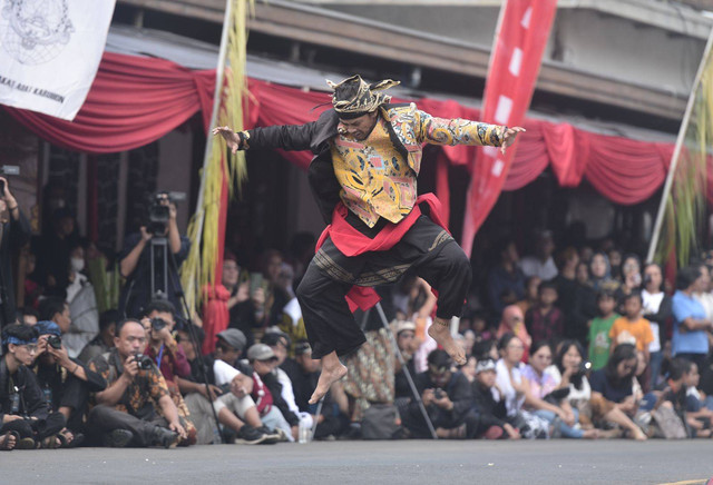 Suasana perayaan syukur dan harmoni masyarakat Sunda di Kuningan, Jawa Barat, Sabtu (29/6). Foto: Dok. kumparan