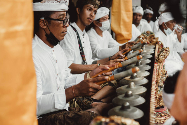 Ilustrasi Tokoh-Tokoh Musik Tradisional di Indonesia. Sumber: Unsplash.com/Polina Kuzovkova