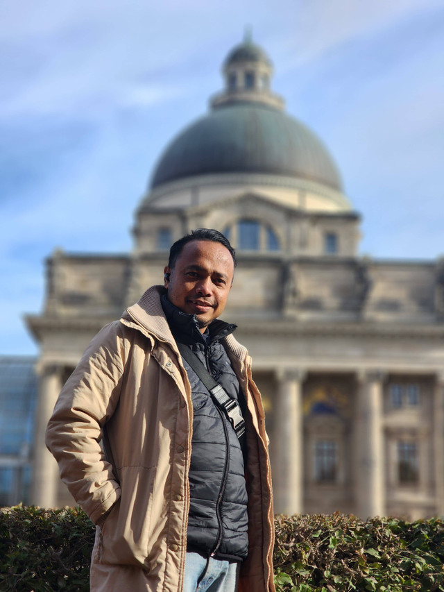 Wakil Koordinator PPI Dunia dan juga Sterring commite Simposium Internasional ke 16 Budapest, Marhadi.