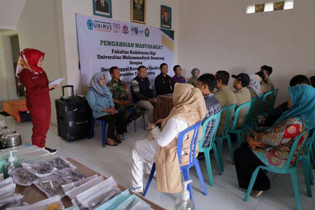 Acara pembukaan Pengabdian Masyarakat FKG UNIMUS - UNJANI di Desa Canggal Candiroto Temanggung. Sumber : Dokumentasi Humas UNIMUS