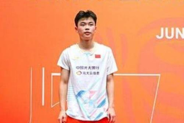 Pebulu Tangkis China Zhang Zhi Jie. Foto: Instagram/@badmintonasia.official