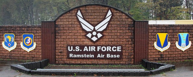 Pintu masuk ke Pangkalan Udara AS di Ramstein, Jerman. Foto: Daniel ROLAND / AFP