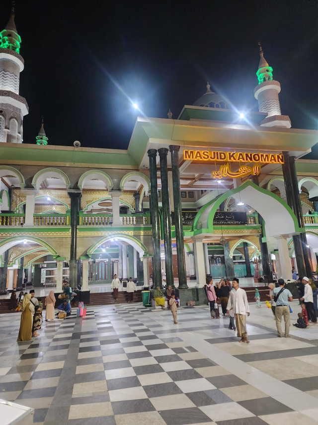 Ilustrasi Masjid Menjadi Salah Satu Tempat Untuk Perayaan Tahun Baru Muharram. Foto: Dok. Pribadi/Ahmad Hudori