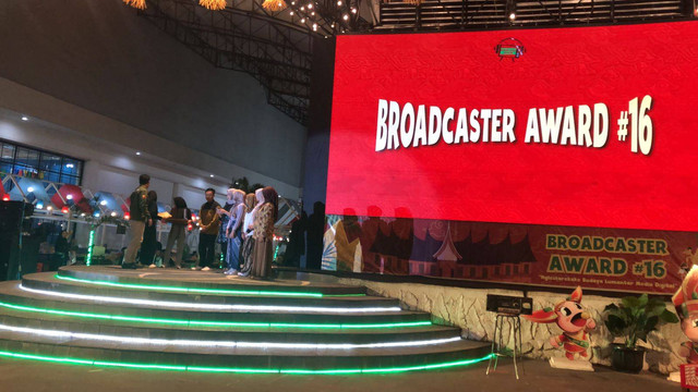 Awarding Night Broadcaster Award ke #16 sukses digelar oleh Ikom Radio IK UMY
