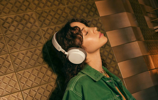 Headphone noise cancelling terbaik 2024. Foto: Sennheiser