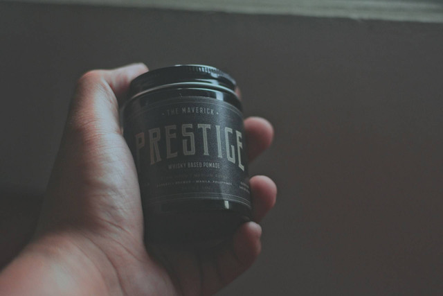 Ilustrasi Apa Itu Pomade Water Based. Sumber Unsplash John Karlo Mendoza