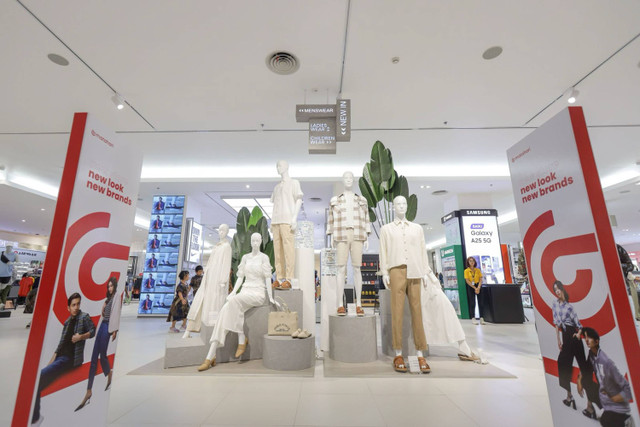 Matahari  Departement Store (LPPF) secara resmi membuka gerai barunya di AEON Deltamas, Cikarang  Jumat (22/3/2024). Foto: Dok. Matahari