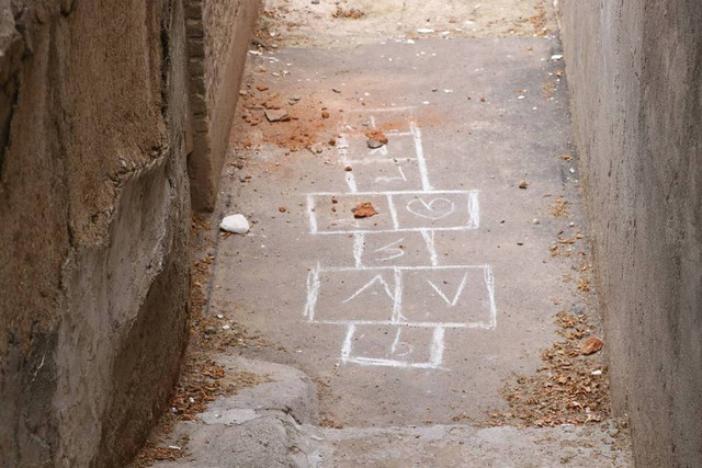 Ilustrasi engklek. Foto: Unsplash/Mohammadreza