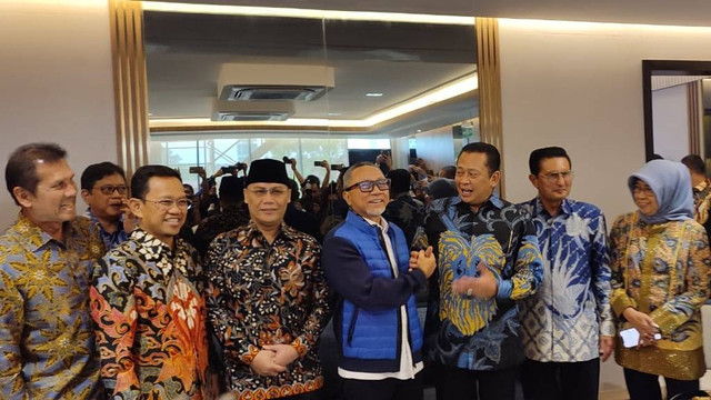 Ketua MPR Bambang Soesatyo dan jajaran menemui Ketua Umum PAN Zulkifli Hasan di DPP PAN, Jakarta Selatan, pada Rabu (3/7/2024). Foto: Rachmadi Rasyad/kumparan