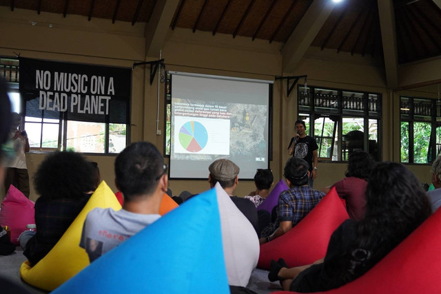 Suasana lokakarya musisi untuk perubahan iklim - IST