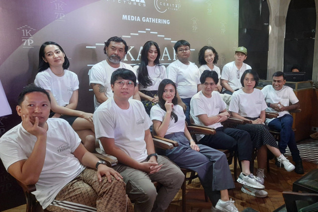 Acara syukuran film 1 Kakak 7 Ponakan di daerah Gunawarman, Selasa (7/6/2024). Foto: Vincentius Mario/kumparan