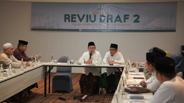 Majelis Masyayikh menggelar acara workshop review draf 2 standar mutu pendidikan non-formal pesantren di Hotel Mercure Ancol Jakarta mulai Selasa (2/7) hingga Kamis (4/7). Foto: Dok. Istimewa