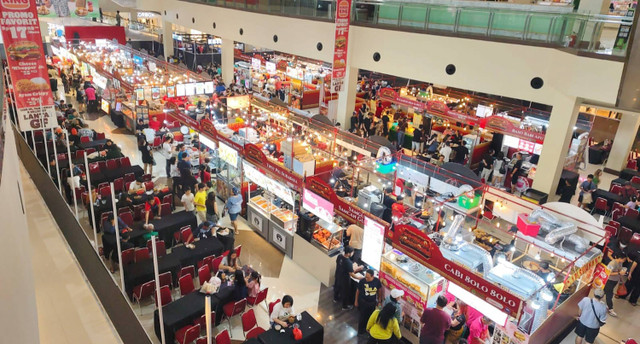 Festival Kuliner Pecinan Nusantara Nonhalal di Solo Paragon Mal, Solo, Jawa Tengah, kembali dibuka usai dipermasalahkan ormas. Foto: kumparan