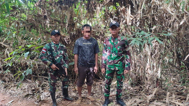 Pekerja migran Indonesia ilegal yang digagalkan masuk Malaysia oleh TNI. Foto: Dok. Kodam Tanjungpura XIII