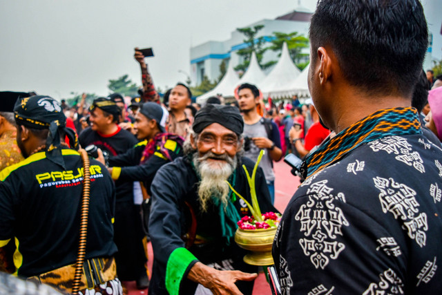 Ilustrasi Malam Satu Suro 2024. Foto: Unsplash/Adrian Hartanto.