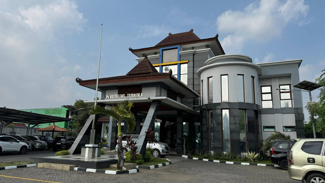 Gedung Universitas Terbuka (UT) Yogyakarta. Foto: Arif UT/Pandangan Jogja