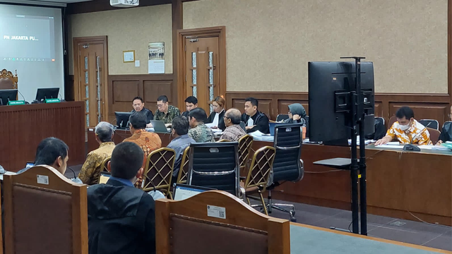 Tim Penasihat Hukum eks Dirut PT Jasamarga Jalanlayang Cikampek (JJC) Djoko Dwijono saat sidang korupsi Tol MBZ di Pengadilan Tindak Pidana Korupsi (Tipikor) Pengadilan Negeri Jakarta Pusat. Foto: Dok. Istimewa