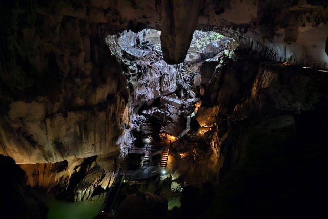 Clear Water Cave di Mulu National Park, Sarawak, Malaysia. Foto: Aprilandika Pratama/kumparan