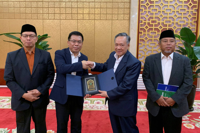 Pimpinan Pusat Muhammadiyah saat bertemu dengan pejabat Pemerintah Xinjiang. Foto: Mirsan Simamora/kumparan