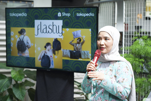 Pendiri Flashy, Windy Wulandary, di konferensi pers Tren Belanja Online Jawa Barat bersama Tokopedia dan ShopTokopedia di Bandung, Kamis (13/6/2024).  Foto: Dok. Image Dynamics