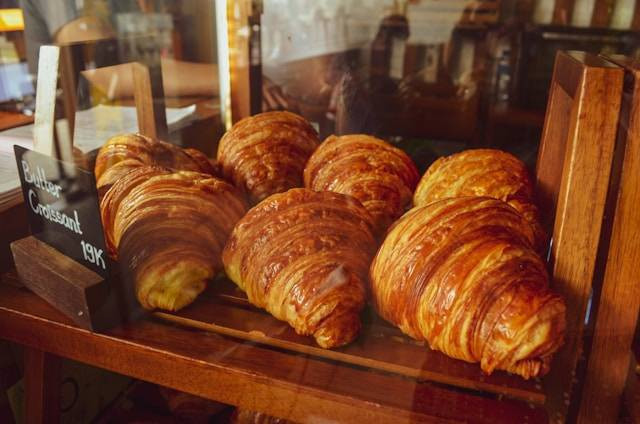 Croissant enak di Plaza Indonesia, foto hanya ilustrasi, bukan tempat sebenarnya: Unsplash/Eve Lyn